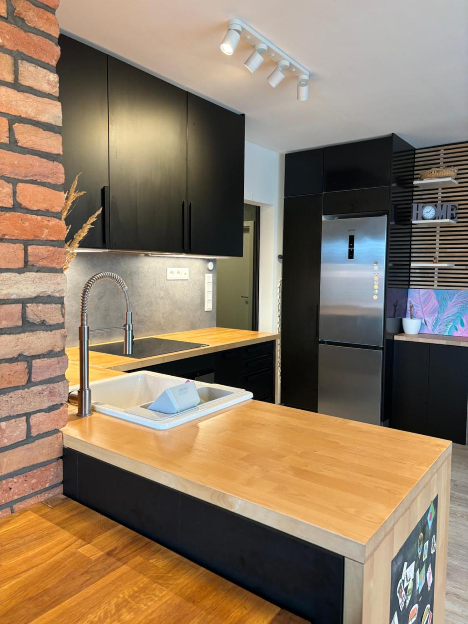Premiere Apartment Bratislava - Private Parking Екстер'єр фото