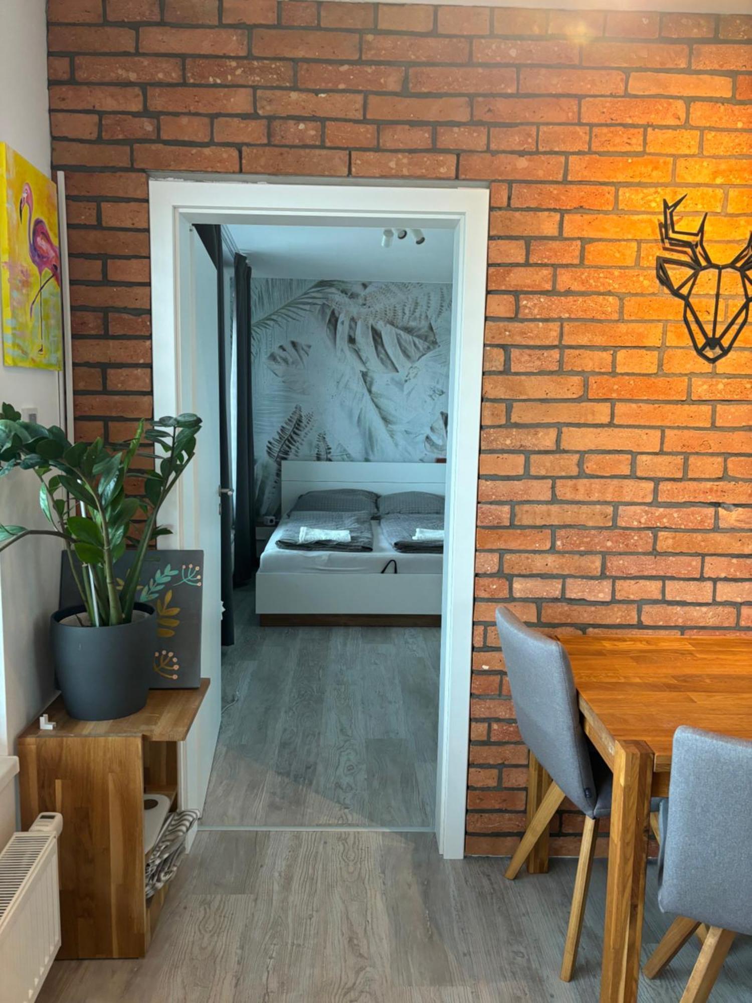Premiere Apartment Bratislava - Private Parking Екстер'єр фото